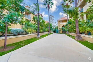 Building Photo - 2220 Camino De La Reina