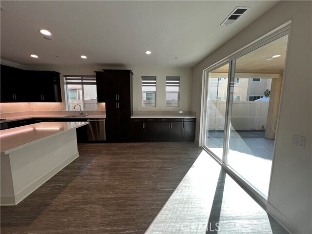 Building Photo - 1046 Portola Oaks Dr