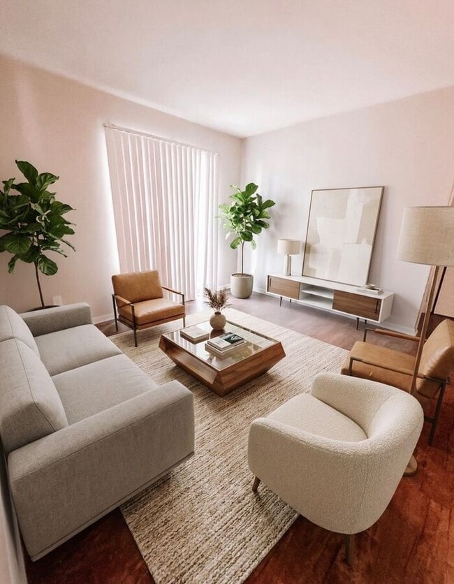 Building Photo - Luxurious 1-Bedroom Apartment in Atlanta’s Upper Westside | In-Home Washer & Dryer