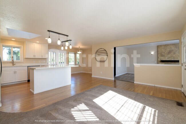 Building Photo - 14715 57th Ave S