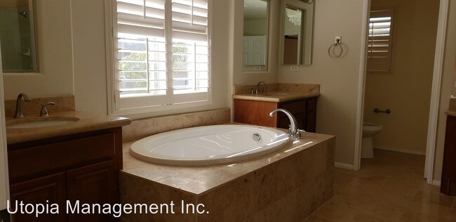 Foto del edificio - 5 br, 4 bath House - 607 Hillside Way