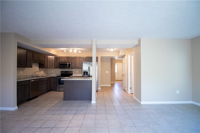 Building Photo - 4925 Grouse Hollow Drive