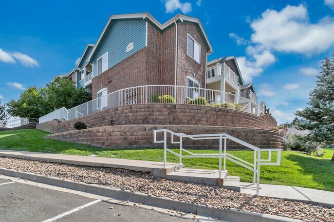 Foto del edificio - Updated, 3 Bed Condo in Aurora!!!!