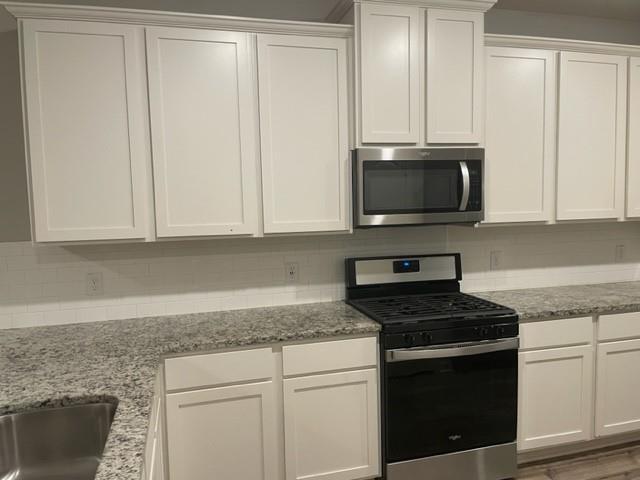 Building Photo - 2121 Yarborough Dr