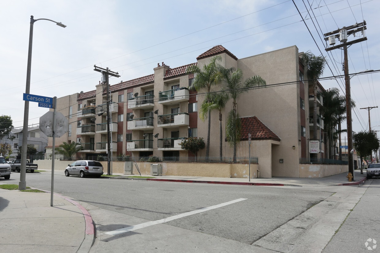 Primary Photo - Palm Court Apartments