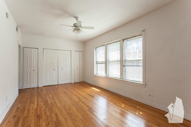 Foto del edificio - 3521 N Broadway