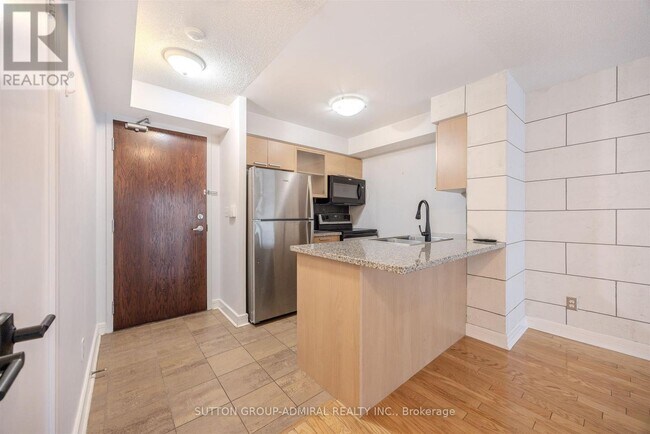 Building Photo - 16 Harrison Garden Blvd