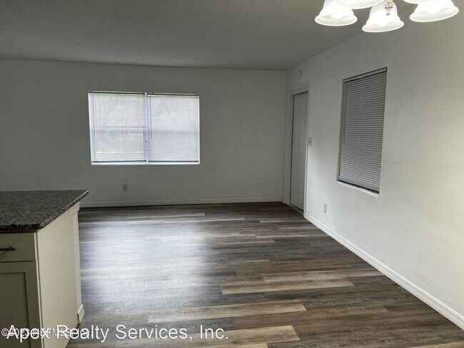 Building Photo - 2 br, 1 bath House - 5420 S River Rd