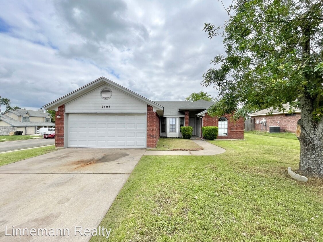3 br, 2 bath House 2506 Pixton Drive House Rental in Killeen, TX