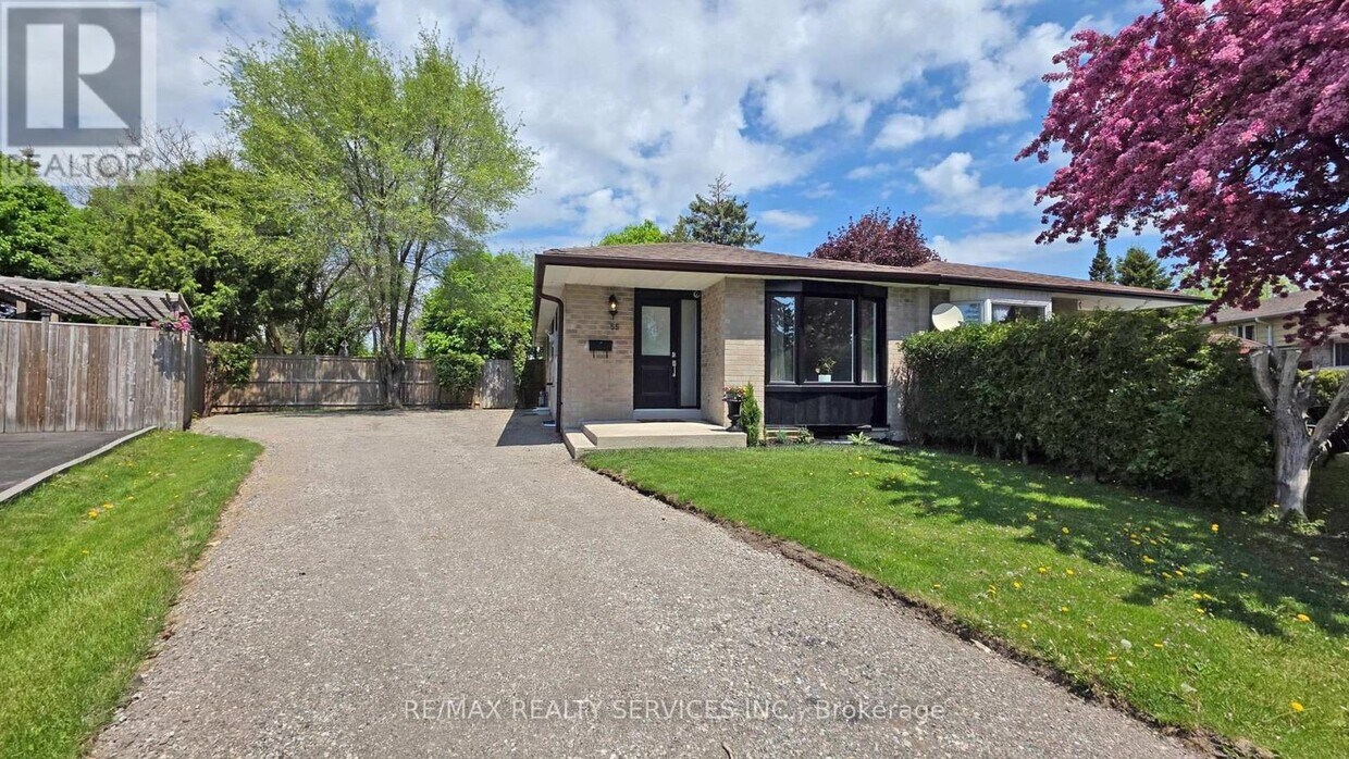 Primary Photo - 55 Greenwood Crescent