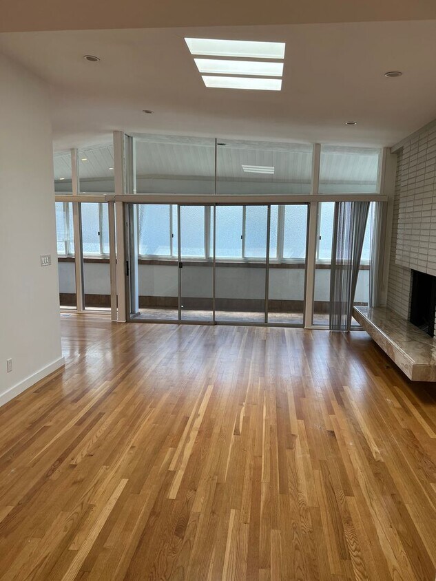 Foto principal - 11670 Chenault St