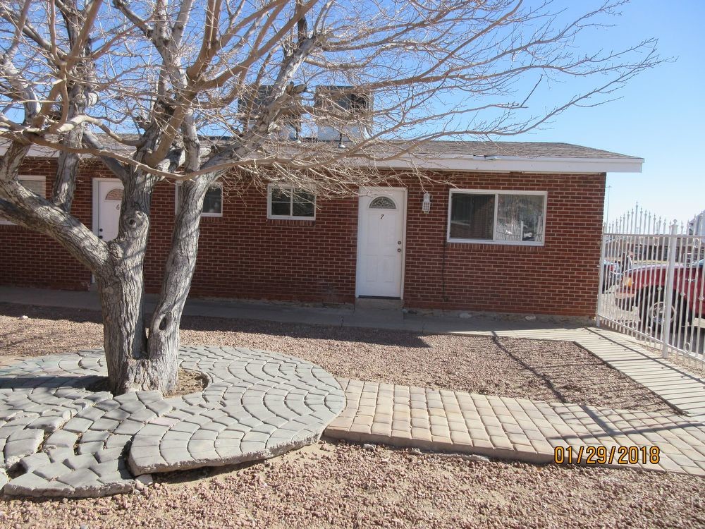 Primary Photo - NORTHEAST: 1 BEDROOM 1 BATH