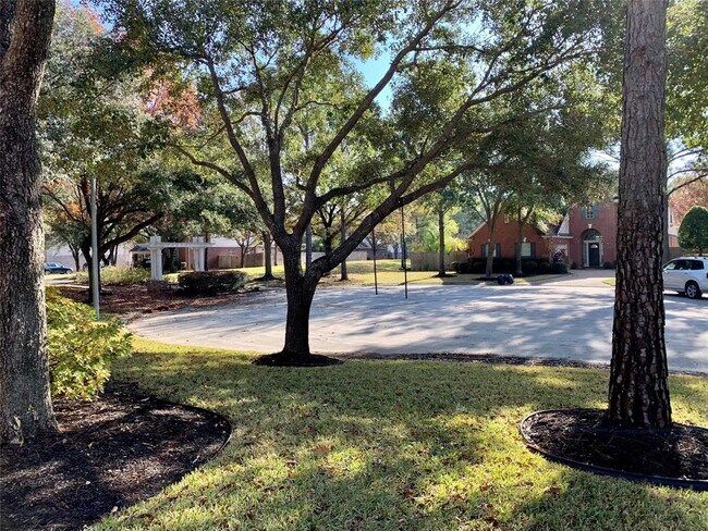 Building Photo - 9510 Laurel Creek Ct
