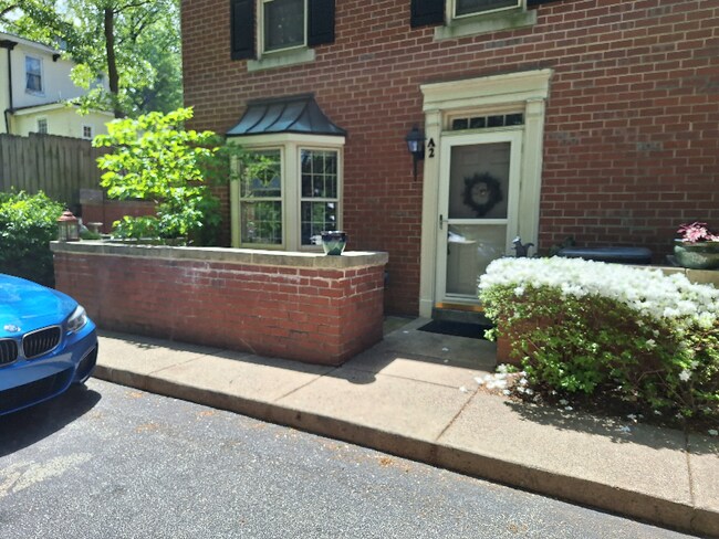 Foto del edificio - 8708 Prospect Ave