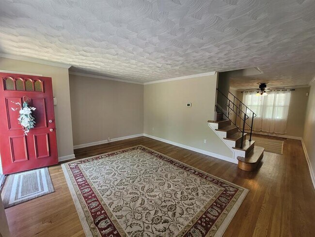 Foto del edificio - 8587 Morven Rd
