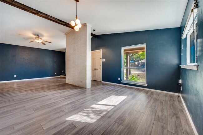 Photo - 13815 Stonemoss Dr House