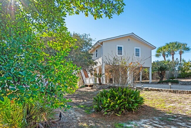 Foto del edificio - 71 Baird Rd