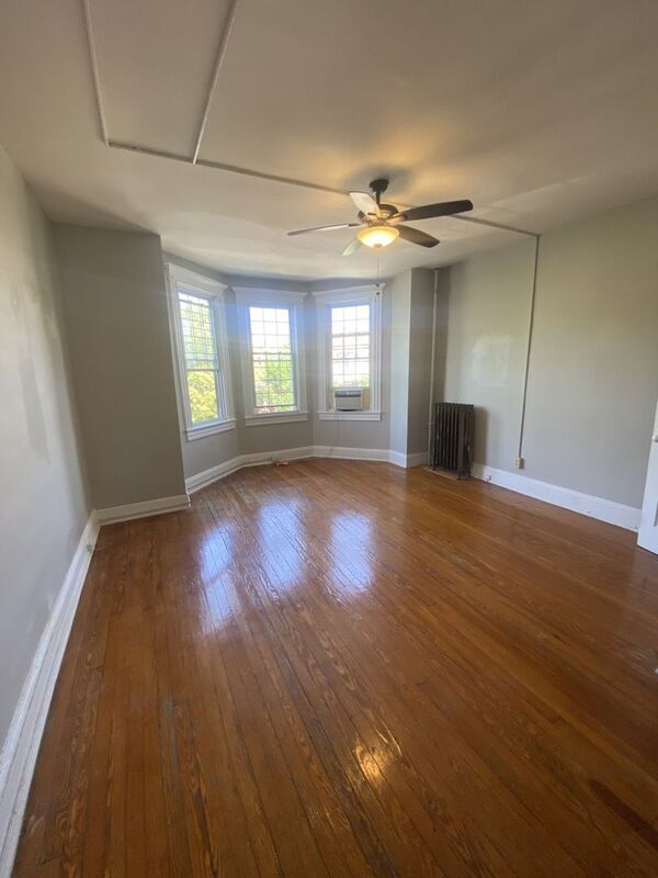 Foto del edificio - 3026 Guilford Ave