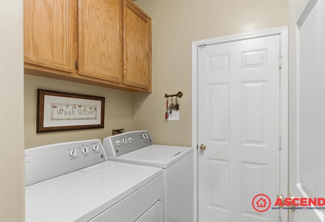 Foto del edificio - Fabulous 4 Bedroom Home!!