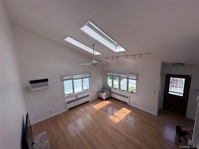 Foto del edificio - 414 E Chester St