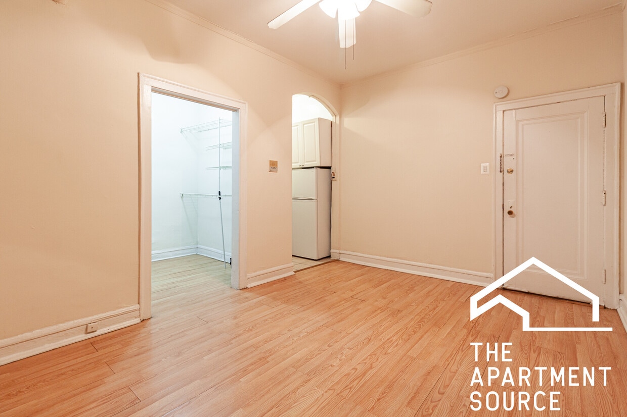 Photo - 2827 North Burling St. Unit 04