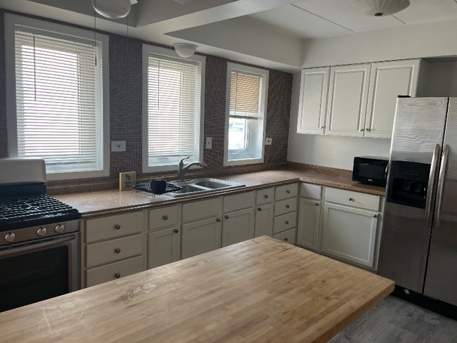 Foto del edificio - 10445 S Keating Ave