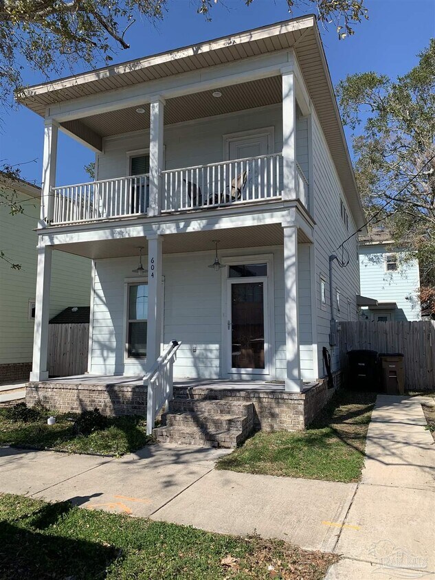 Foto principal - 604 E Wright St