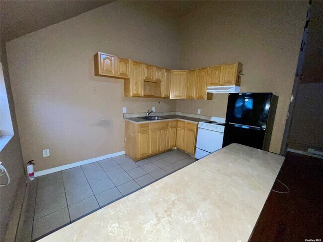 Foto del edificio - 2757 Long Beach Rd