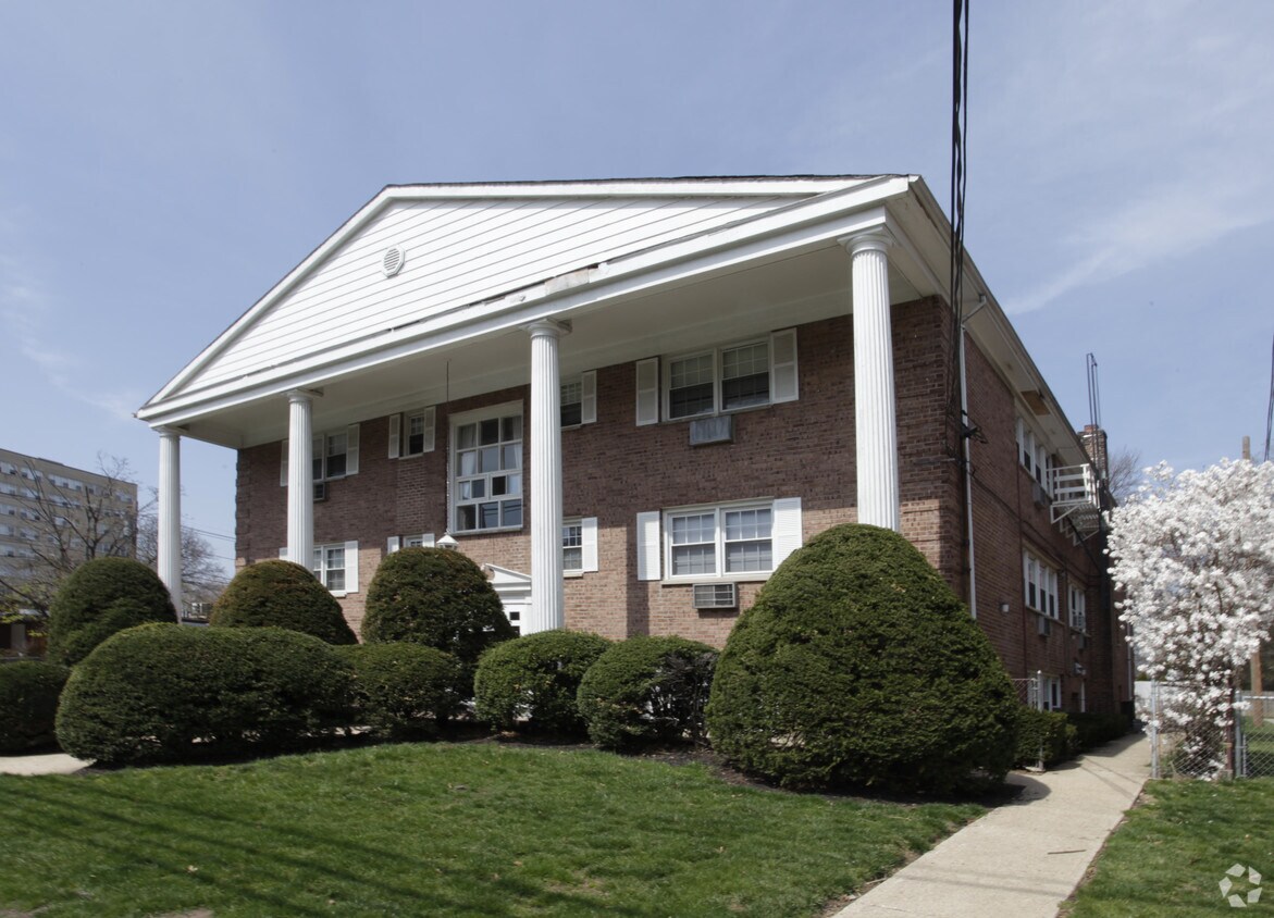 Foto del edificio - 1379-1383 North Ave