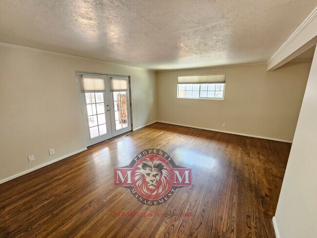 Foto del edificio - Spacious 5 Bd 3 Ba Home Cottonwood Heights
