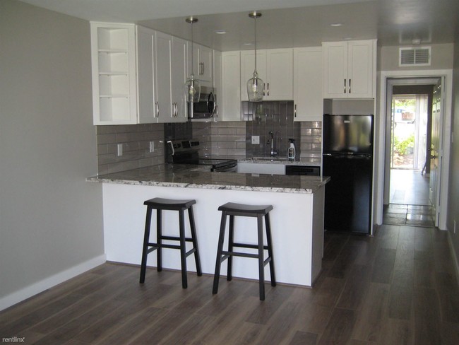 Building Photo - 27715 Mountain Meadow Rd