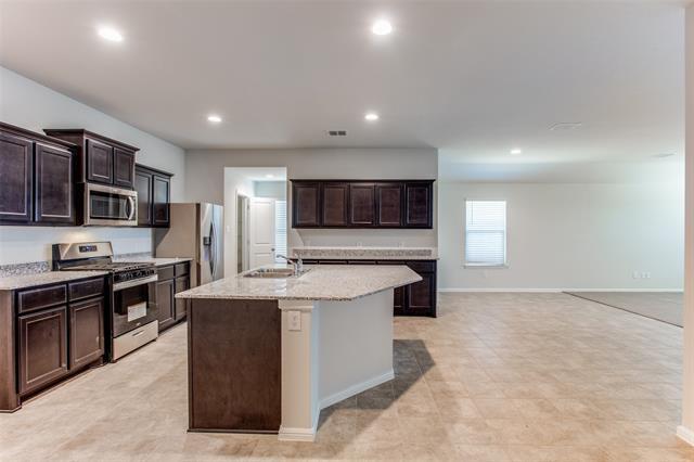 Foto del edificio - 3913 Ridgeway Ln