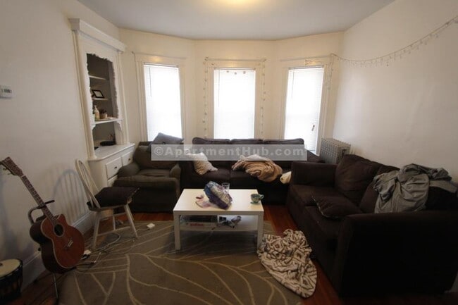 4.0 bedroom in Cambridge Massachusetts 02140 - 4.0 bedroom in Cambridge Massachusetts 02140 Apartment
