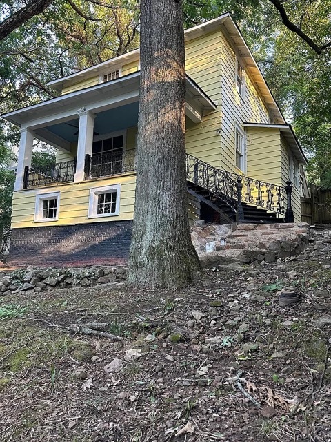 Building Photo - 4701 N Lookout Rd