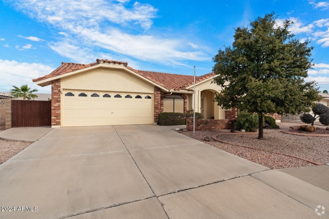 Building Photo - 7940 E Naranja Ave