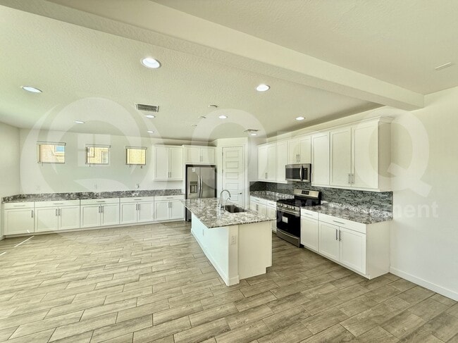 Foto del edificio - 2543 W Hidalgo Ave