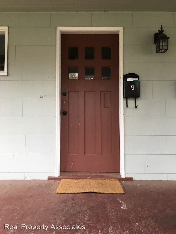 Building Photo - 2 br, 1 bath Apartment - 2049 NW 61st Street