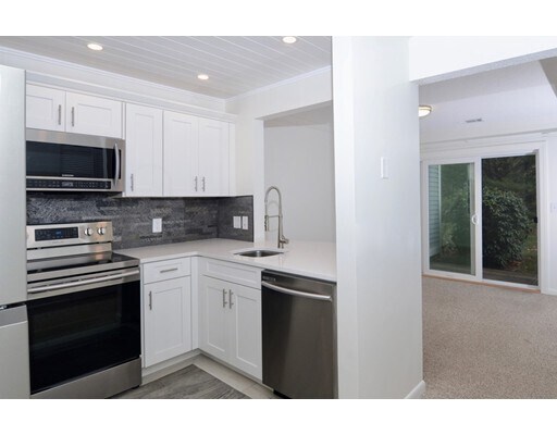 Building Photo - 402 Tuckers Ln