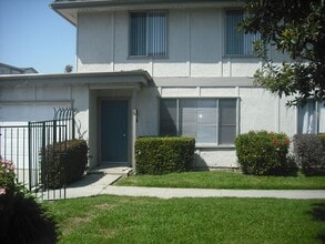 Building Photo - 1851 Fisher Dr