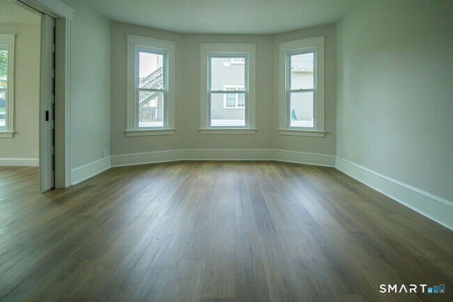 Foto del edificio - 396 Chestnut St