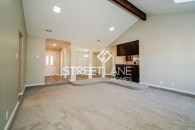 Building Photo - Charming 3 Bedroom in Fort Worth!