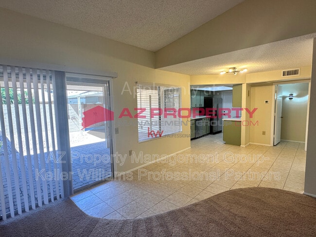 Building Photo - 18841 N Palomar Dr
