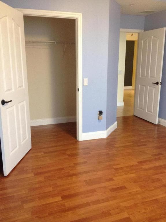 Building Photo - 9845 Baywinds Blvd