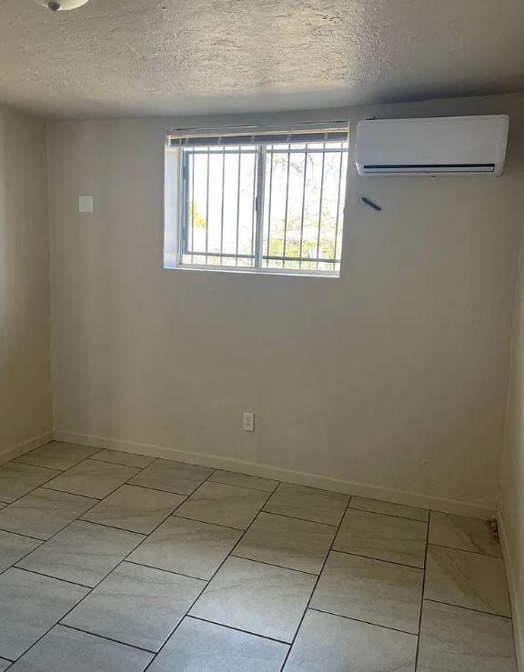 Building Photo - 365 W 33rd St