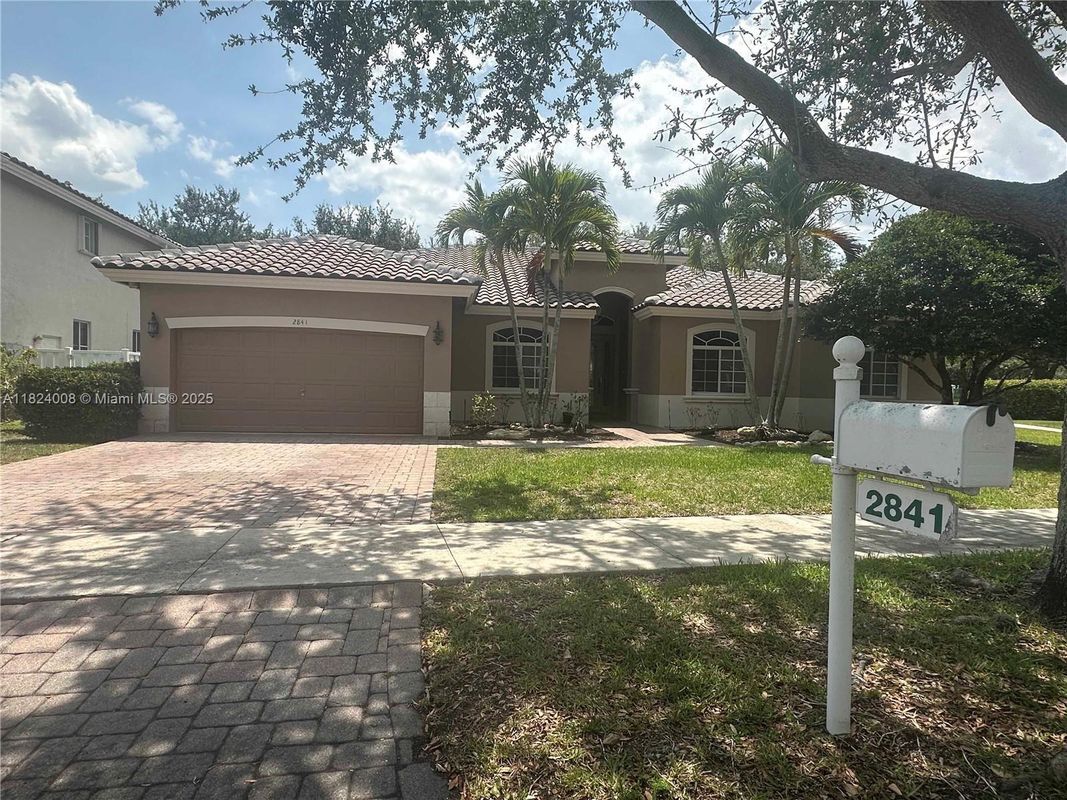 Foto principal - 2841 Poinciana Cir