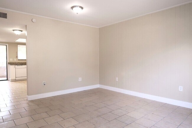 Foto del edificio - 1424 Ridge Lake Ct