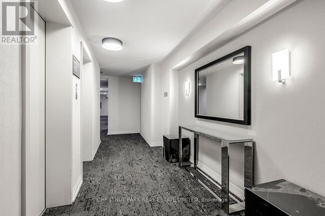 Building Photo - 15 McMurrich St