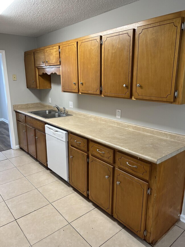 Foto del edificio - 801 N Brickyard Rd