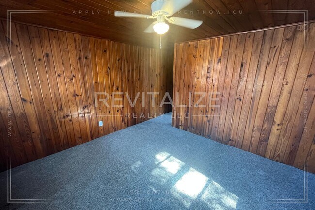 Foto del edificio - 466 Bay Shore Ave