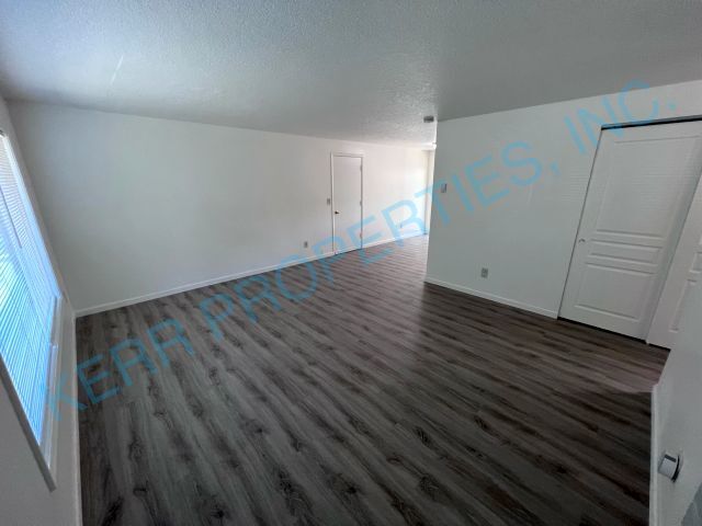 Building Photo - 29 SE 134th Pl